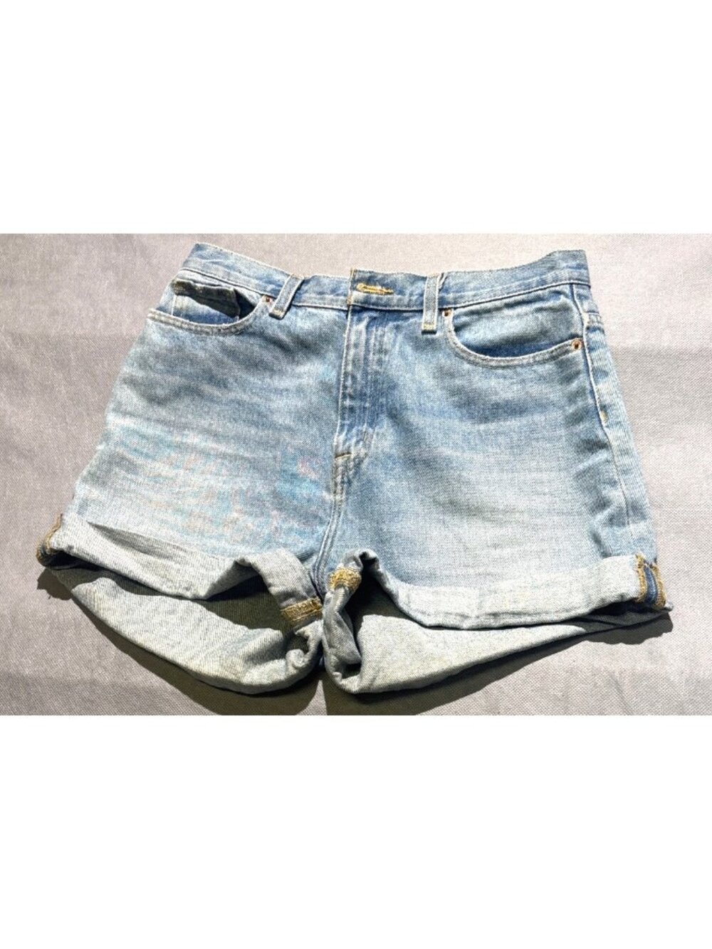 BDG Mom High Rise Size 28 - Picture 8 of 10